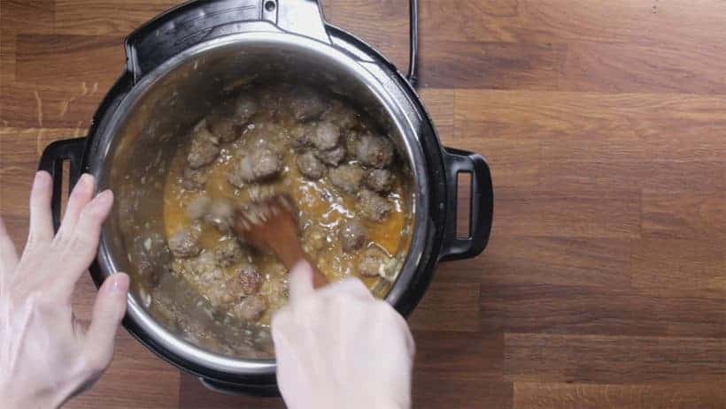 Instant Pot Zuppa Toscana Recipe | Pressure Cooker Zuppa Toscana Soup | Instant Pot Sausage Kale Potato Soup: deglaze Instant Pot Pressure Cooker 