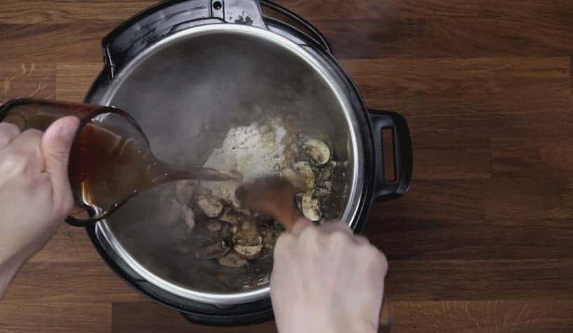 how to deglaze Instant Pot Pressure Cooker with chicken stock