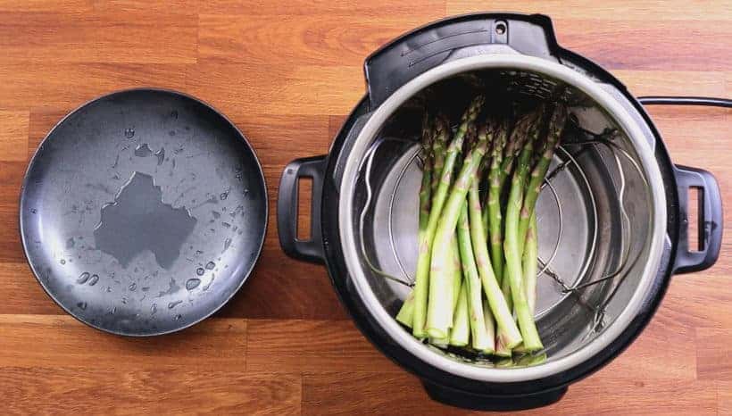 add asparagus in Instant Pot