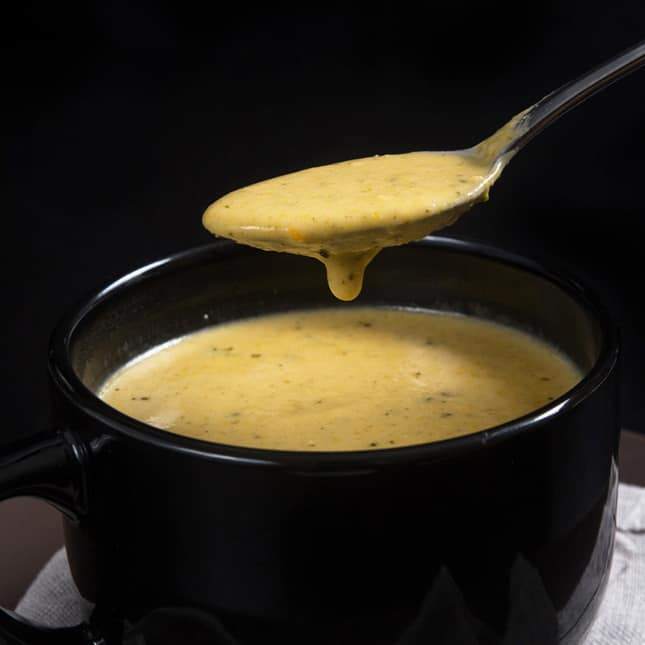 Instant Pot Party Recipes (Pressure Cooker Party Recipes): Instant Pot Broccoli Cheese Soup