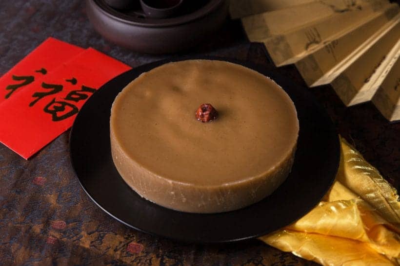 Nian Gao Recipe (Chinese New Year Cake): Make this traditional Chinese New Year Food! Bless your loved ones with this Sticky Sweet Chinese Rice Cake gift.