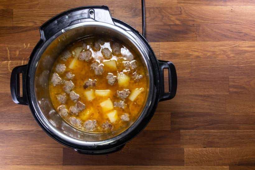 Instant Pot Zuppa Toscana Recipe | Pressure Cooker Zuppa Toscana Soup | Instant Pot Sausage Kale Potato Soup: pressure cooked zuppa toscana