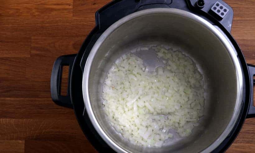 soften onions in Instant Pot Pressure Cooker  #AmyJacky #InstantPot #PressureCooker #recipe